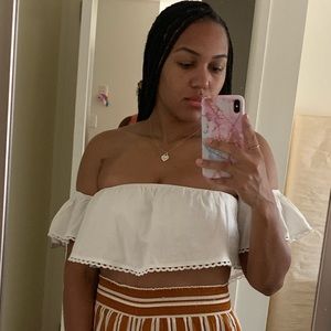 Meet your Posher, Alexis